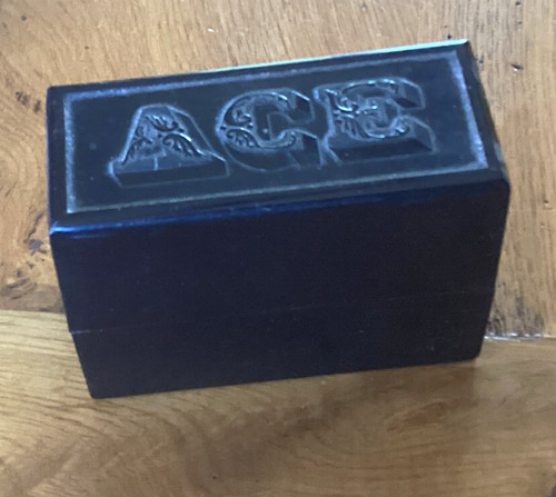 Black bakelite playing card - black,