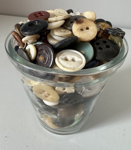 Vintage buttons metal - buttons,